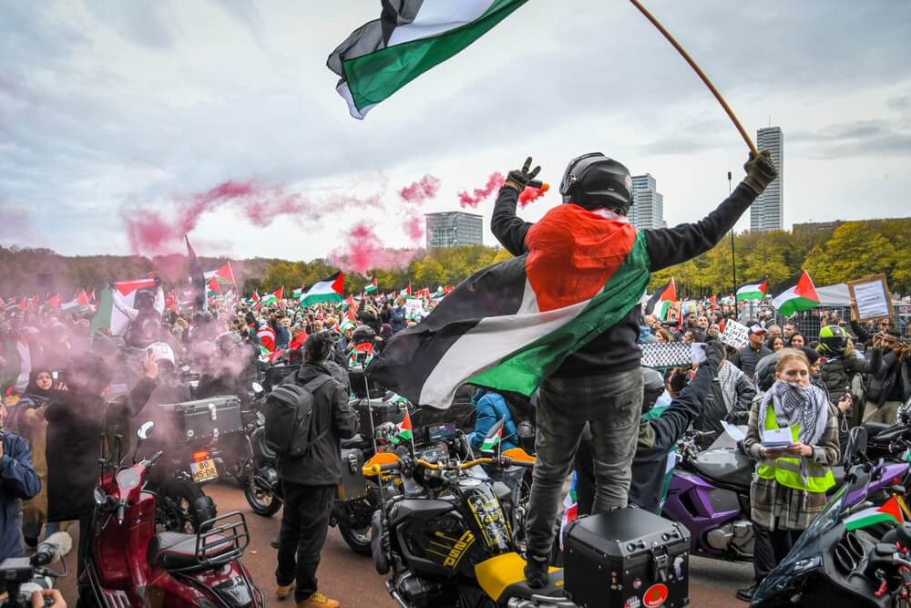 Hate-filled slogans & the new normal of anger – both make the step to violence easier