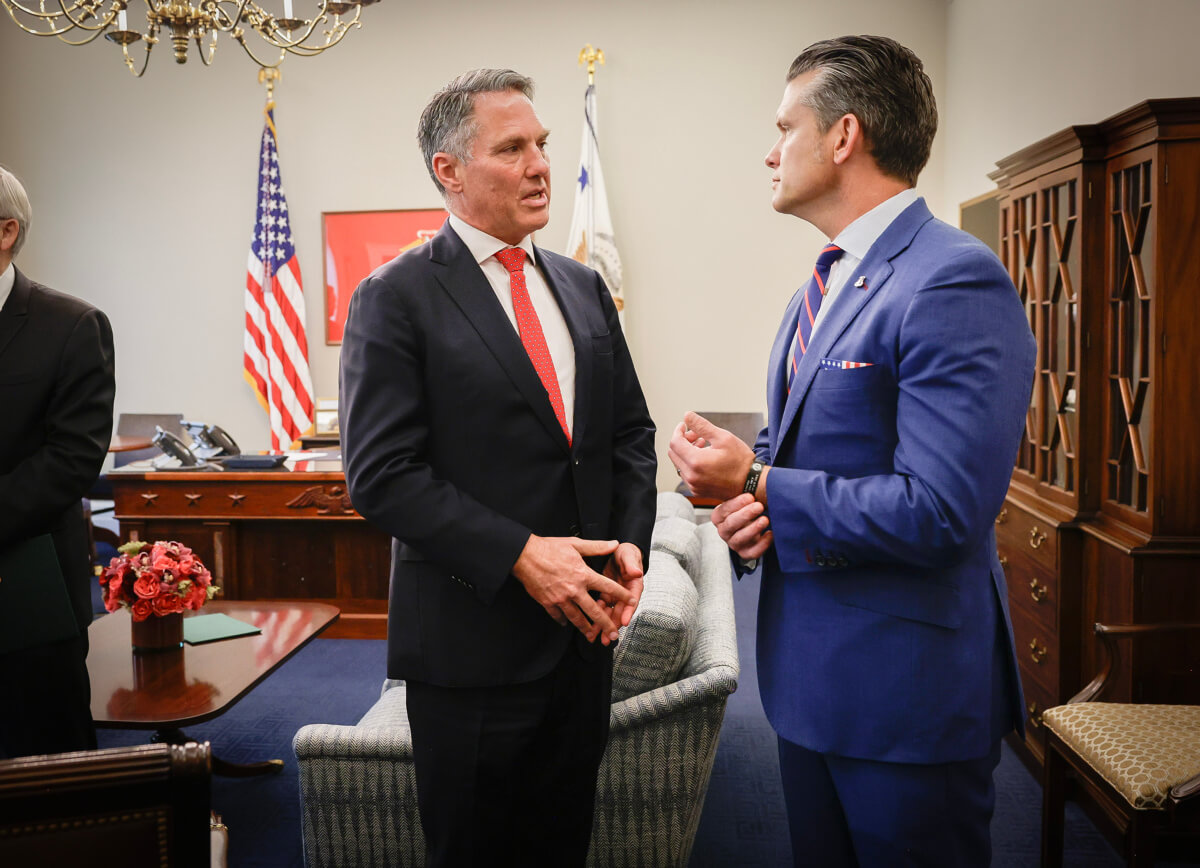 20250826adf8654564_7124 (1) Richard Marles meets Pete Hegseth